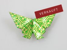Origami-ART Unikat Schmetterlings-Magnet in Grün-Gold Diamantblume aus Yuzen-Washi