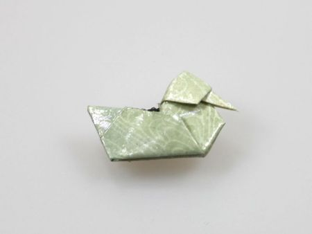 Origami-ART-Magnet-Shop Mandarinente Silberkräuseln handgefaltete Mandarinente in Hellgrau-Grün mit Silbersprenkeln Geschenkidee