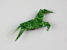 Origami-ART Unikat Magnet Rennpferd Wiesenwind Grün Japanpapier