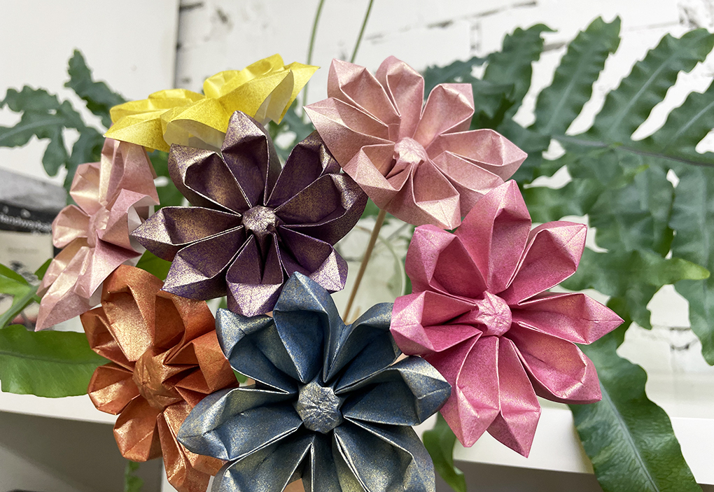Origami von bester Qualität für Firmen und Japan-Fans, für Messen und Events als Dekoration, Geschenk, Give-away, Workshop mit Mitarbeitenden